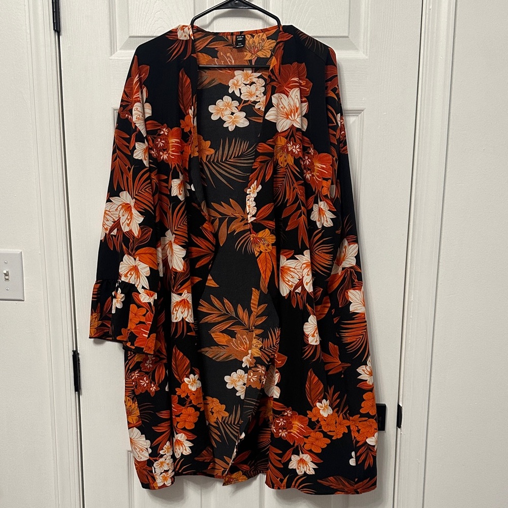 SHEIN Black and Orange Floral Kimono